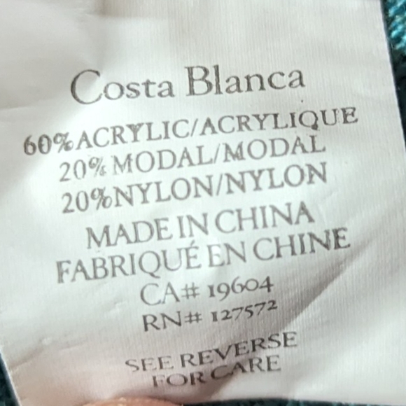 S: Costa Blanca Shawl with sleeves - Picture 5 of 7